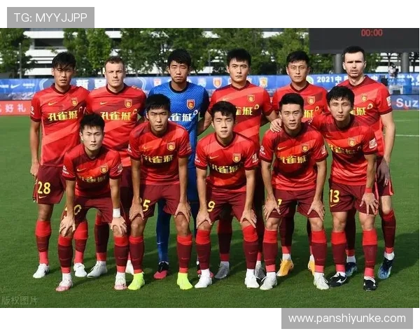 西安足球队状态变革引发热议球迷期待新篇章